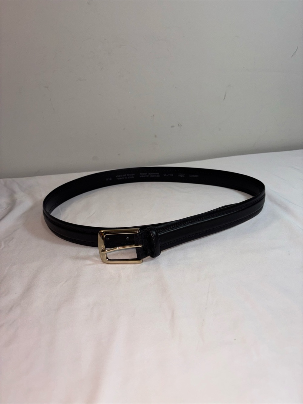 Dockers Classic Black Leather Belt with Gold Buckle. 888